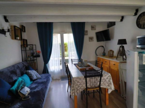 Maison 4 pers. avec piscine, tennis, et parking - Proche La Palmyre - FR-1-738-20
